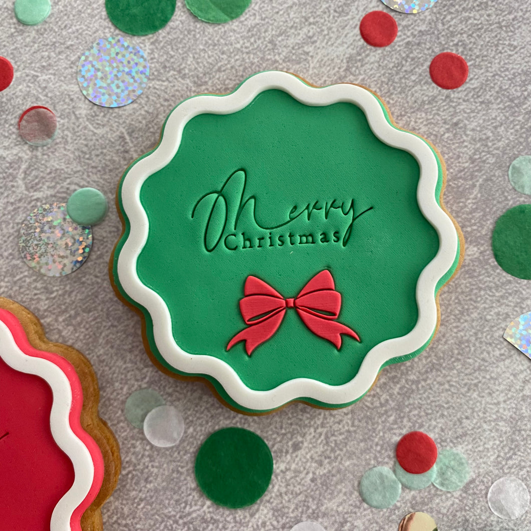 Individual Wavy Border 'Merry Christmas' Cookie