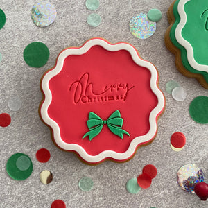 Individual Wavy Border 'Merry Christmas' Cookie