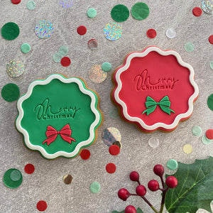 Individual Wavy Border 'Merry Christmas' Cookie